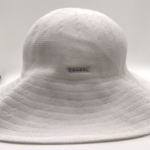 Vintage White Kangol Tropic Diva Hat
